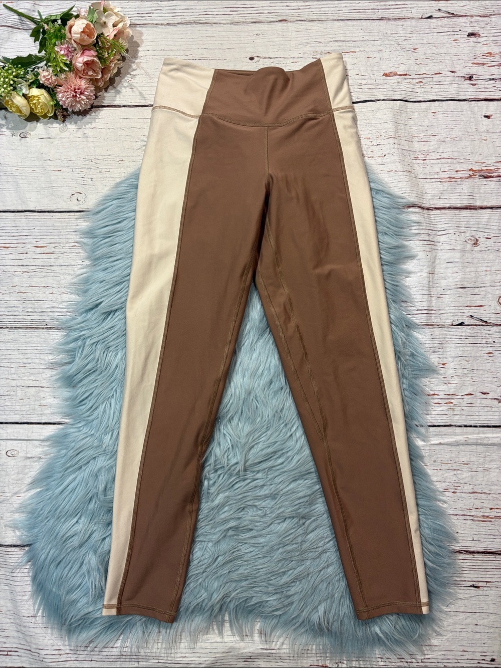 Abercrombie & Fitch YPB ScultLUX 7/8 High Waisted Leggings in Willow Long Fit